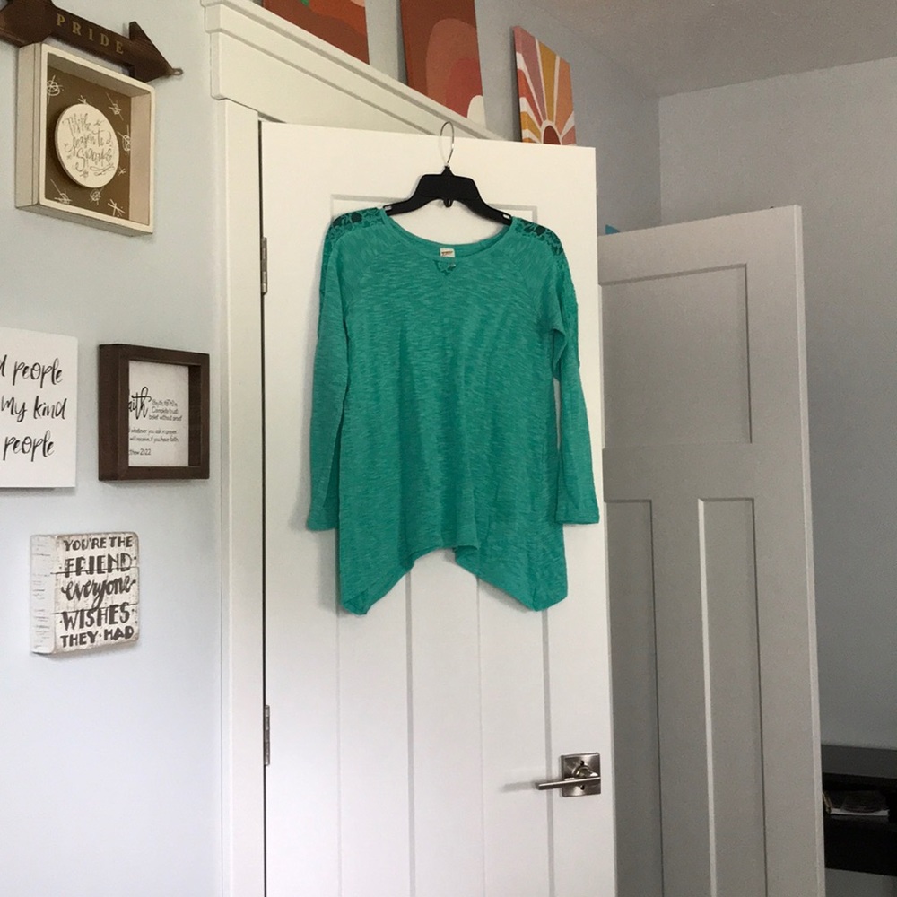 Long sleeve shirt